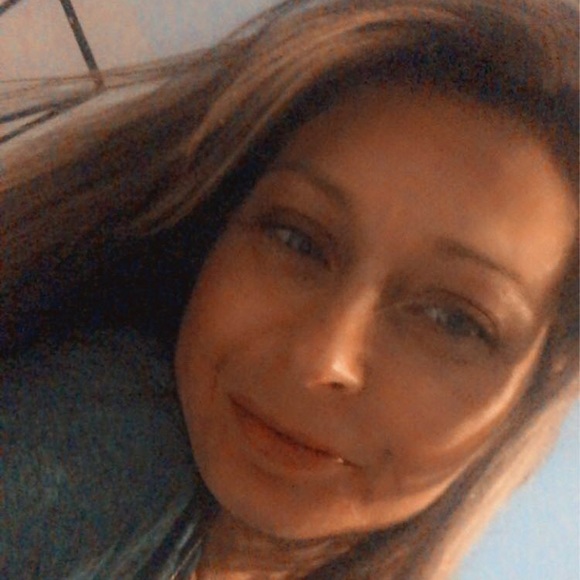 Meet your Posher, Dawn - Picture 1 of 1